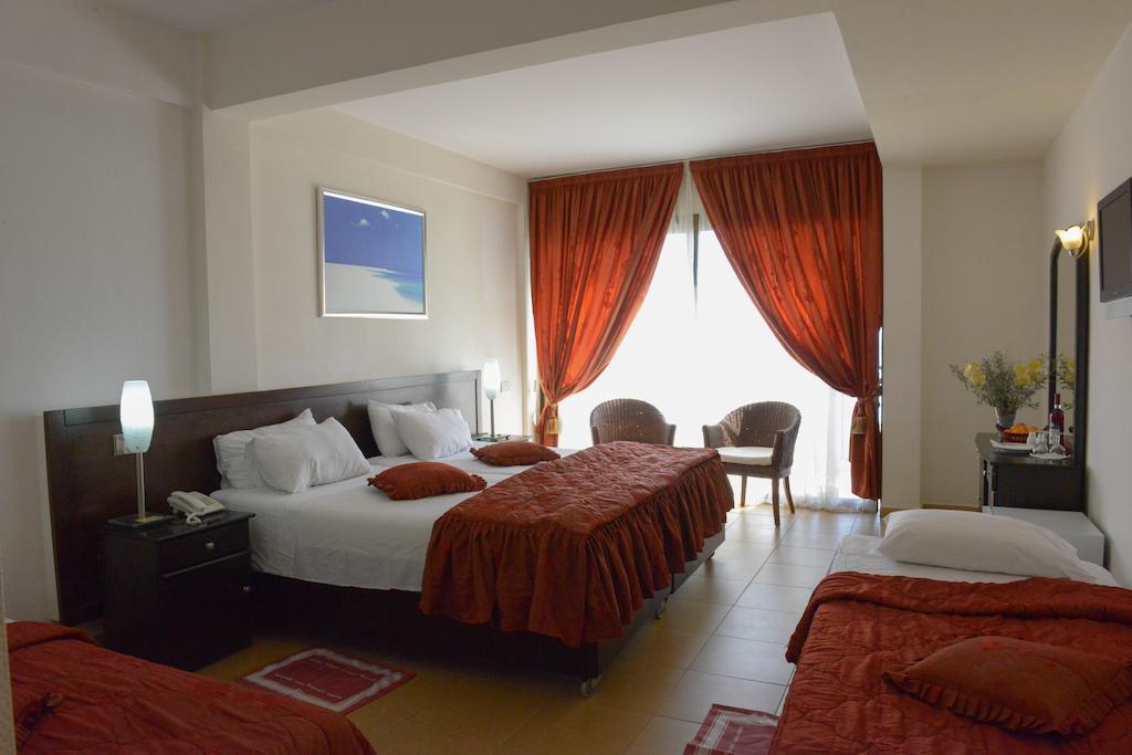 Aquarius Beach Hotel Λεμεσός Δωμάτιο φωτογραφία